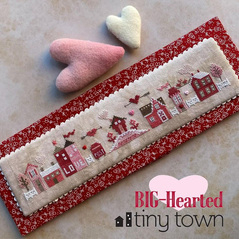Heart In Hand ~ Big-Hearted Tiny Town