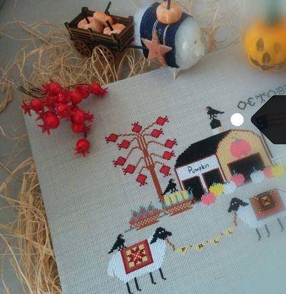 Twin Peak Primitives ~ October: Heroic Ewes Carving Pumpkins