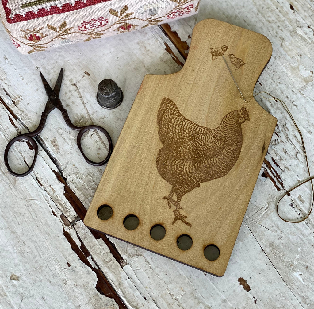 Stacy Nash Primitives ~ Hen & Chicks Thread Board & Needle Minder