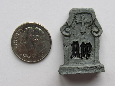 Needle Minder ~ Tombstone #5 (Cross)