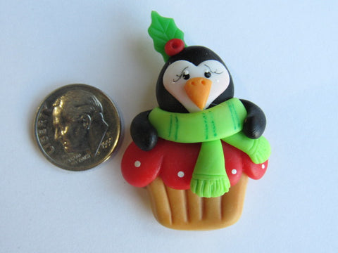 Needle Minder - Mr. Penguin's Cupcake (Clay)