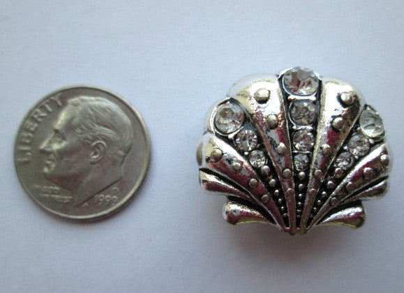 Needle Minder ~ Silver Rhinestone Shell