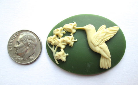 Needle Minder ~ Green Hummingbird