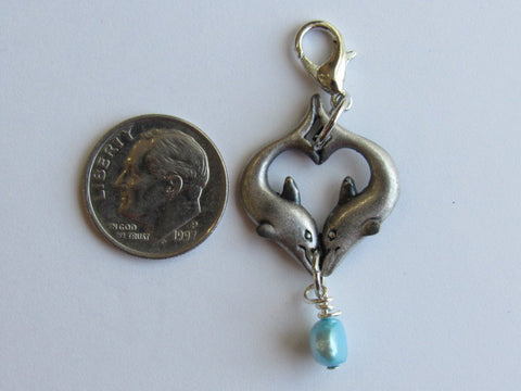 Clip/Zipper Pull w/Baroque Pearl ~ Kissing Dolphins