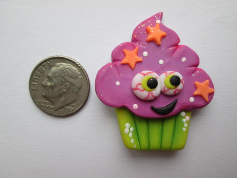 Needle Minder - Crazy Cupcake (Clay)  ADORABLE!