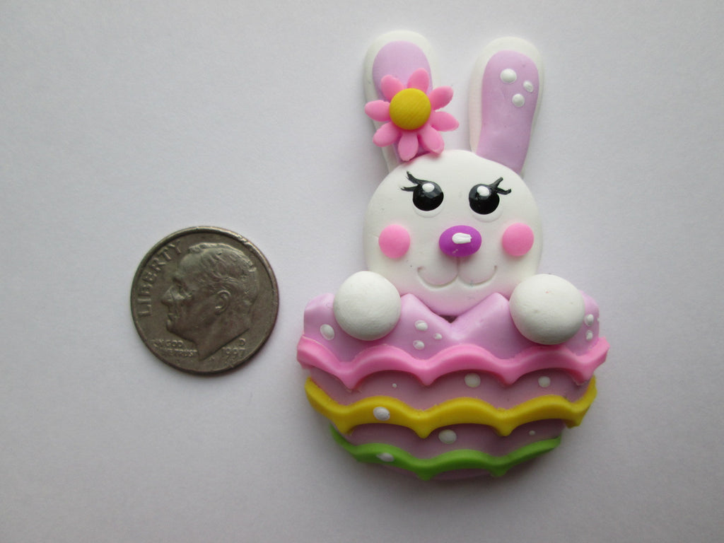 Needle Minder ~ Bunny in Egg (Clay)