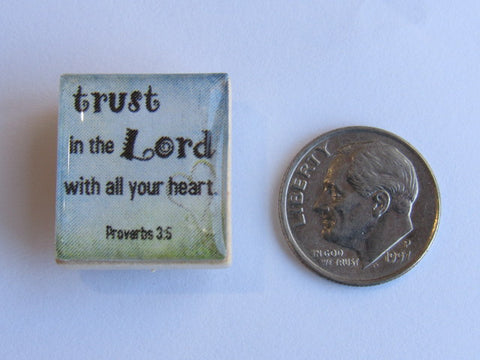 DSL Exclusive Needle Minder ~ Trust in the Lord