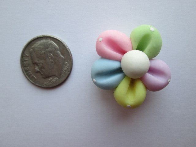 Needle Minder ~ Little Pastel Flower (Clay)