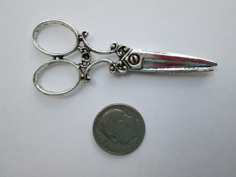 Needle Minder ~ Silver Scissors