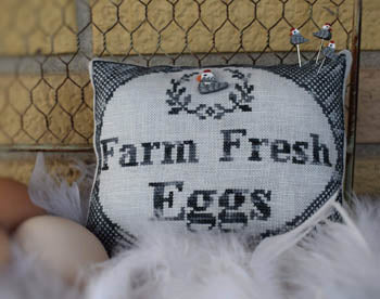 Puntini Puntini ~ Farm Fresh Eggs w/button