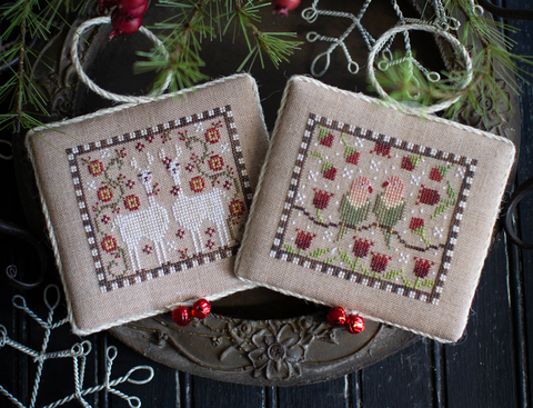 Plum Street Samplers ~ Noah's Christmas Ark #7 ~ Lovebirds and Llamas