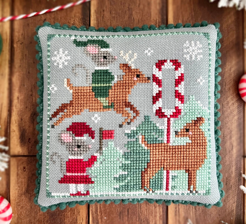 Luminous Fiber Arts ~ Mousecapades 4: Reindeer Games