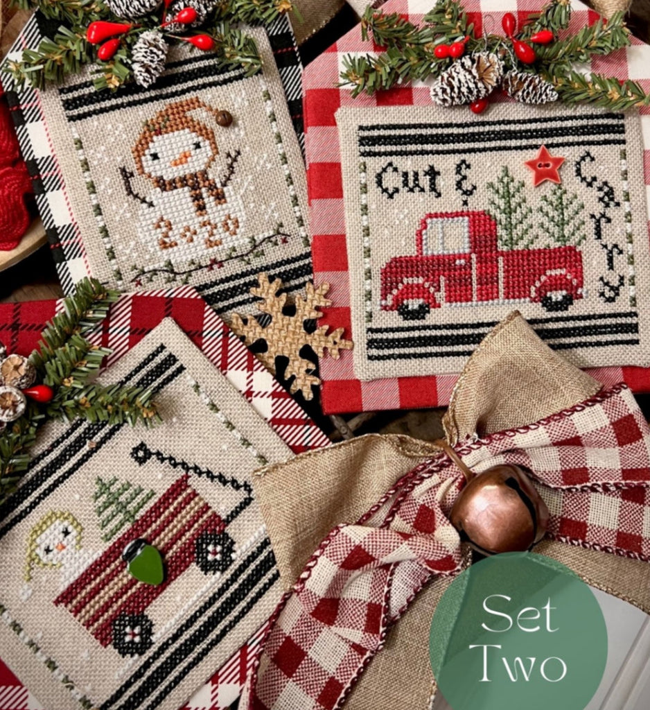 Annie Beez Folkart ~ Christmas in the Country Set 2