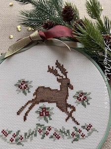 Annalee Waite Designs ~ Regal Reindeer