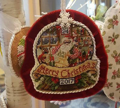 Blackberry Lane ~ Naughty Or Nice