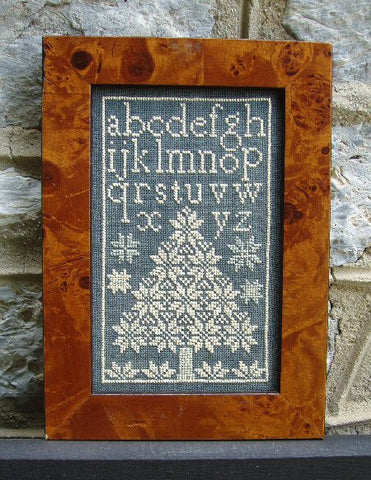 Carriage House Samplings ~ Quaker Companion Christmas Tree