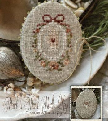 Country Stitches/With Thy Needle & Thread ~ Heart & Hand Needle Keep