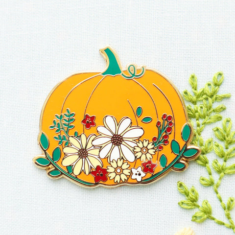 Enamel Needle Minder ~ Floral Pumpkin