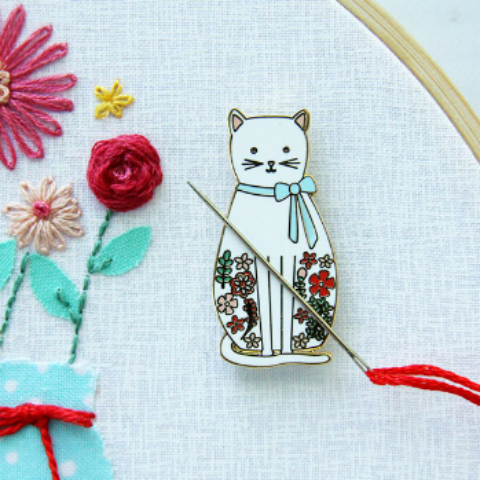 Enamel Needle Minder ~ Floral Cat