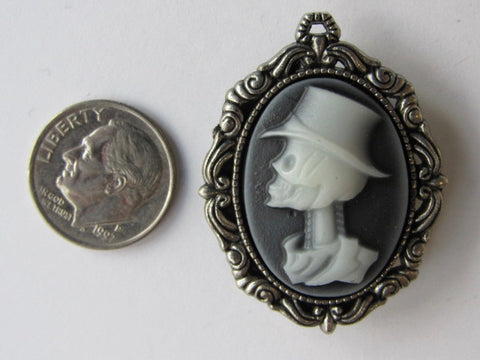 Needle Minder ~ Mr. Bones