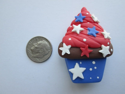 Needle Minder ~ USA Cupcake (Clay)