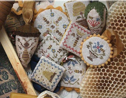 Heartstring Samplery ~ Festive Little Fobs Four, Beekeeping Edition