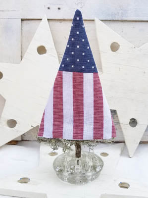 hello from Liz Matthews ~ Stars & Stripes Tree