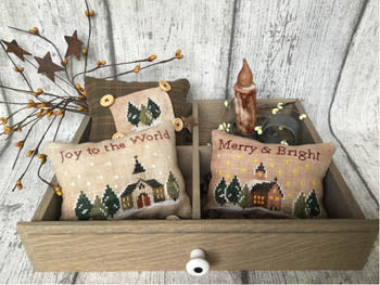 Mani di Donna ~ Christmas In A Drawer