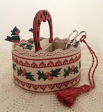 Mani di Donna ~ Holly Sewing Basket (includes handle)