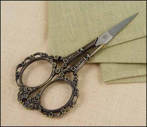 4 1/2" Bronze Victorian Floral Scissors ~ So pretty!