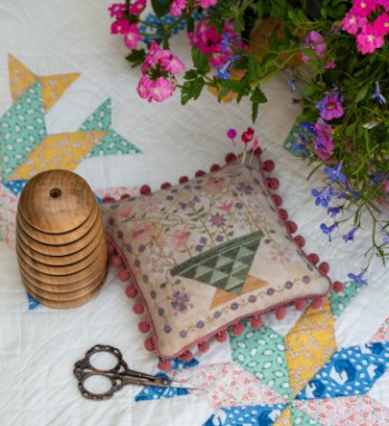 Pansy Patch Stitchery ~ Betsy's Summer Basket
