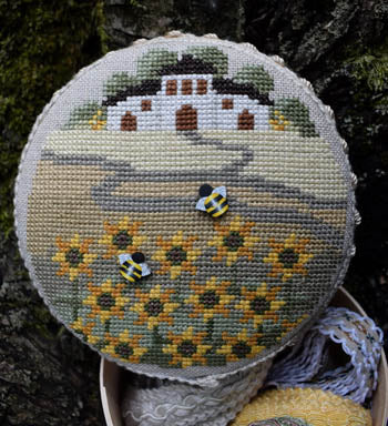 Puntini Puntini ~ Sunflowers And Bees w/2 bee buttons