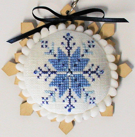 Praiseworthy Stitches ~ Blue Chrismas Ornament Kit   **LIMITED EDITION!