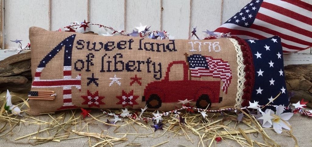 Rovaris ~ Sweet Land of Liberty w/lace & flag button (look at that red truck!)
