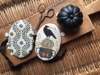 Stacy Nash Primitives ~ Haunted Stitches Needle Book