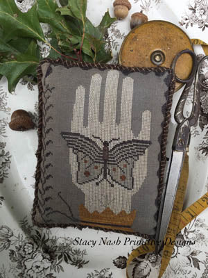 Stacy Nash Primitives ~ Moon Moth Pinkeep