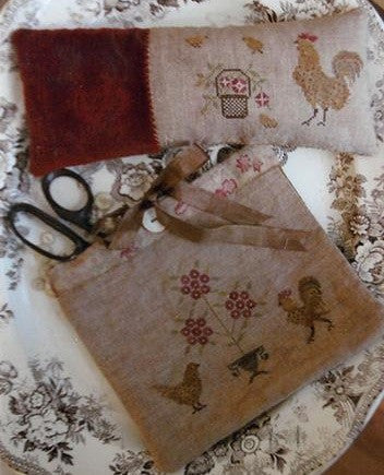 Stacy Nash Primitives ~ Spotted Chickens Sewing Bag & Pinkeep