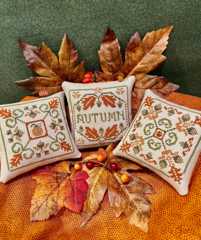 ScissorTail Designs ~ Autumn on the Square (Button included)