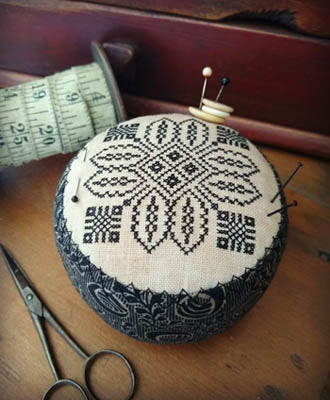 Threadwork Primitives ~ Coverlet Daisy Drum